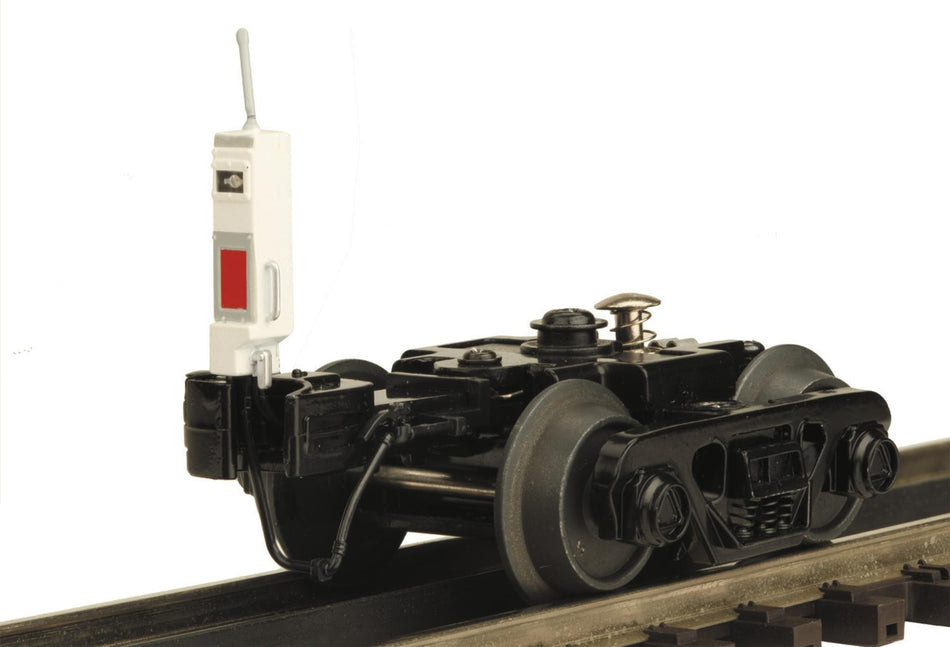 WHITE END-OF-TRAIN DEVICE ROLLER BEARING FREIGHT TRUCK