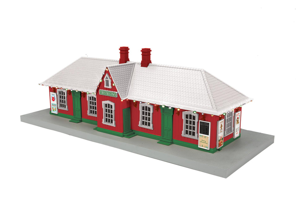 CHRISTMASTOWN COUNTRY PASSENGER STATION W/LED LIGHTS