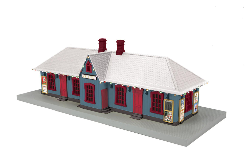NORTH POLE COUNTRY PASSENGER STATION W/LED LIGHTS