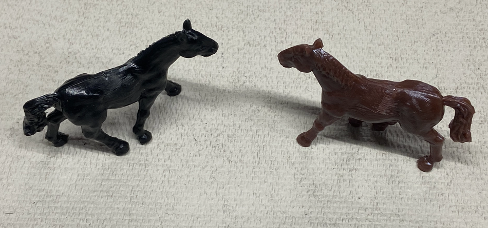 1:48 SCALE HORSES (2 PACK)