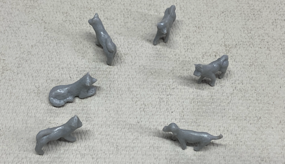 1:48 SCALE DOGS (6 PACK)