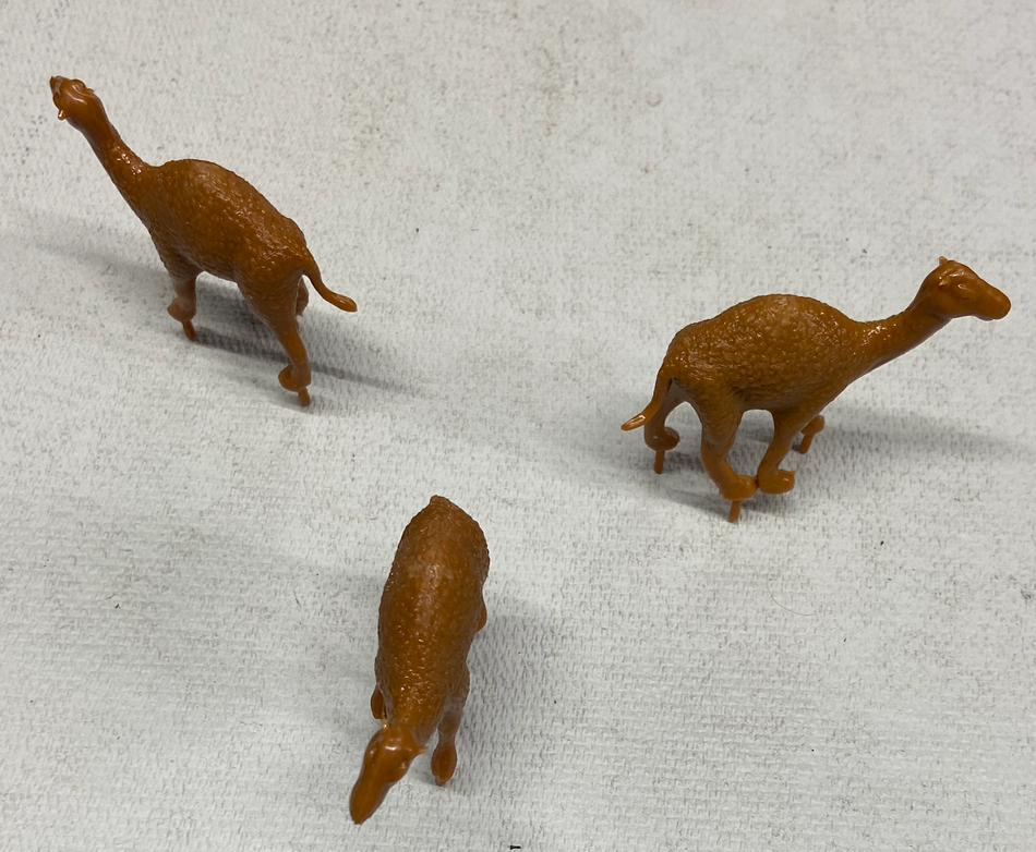 1:48 SCALE CAMEL (3PACK)
