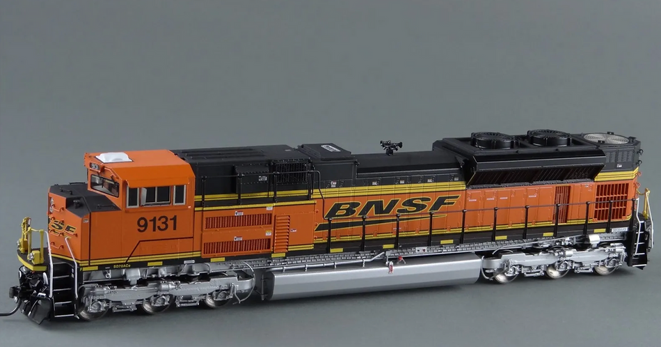 SUNSET MODELS 3RD RAIL EMD SD70ACE BNSF - 2 RAIL