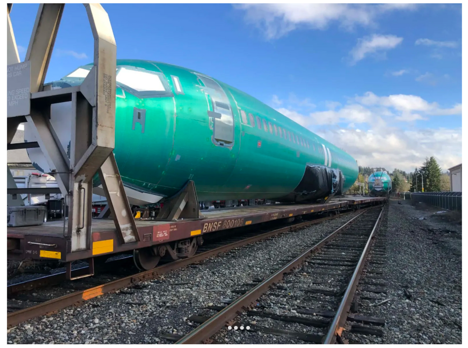 GOLDEN GATE DEPOT O SCALE BOEING FUSELAGE 2 CAR SET - 2 RAIL