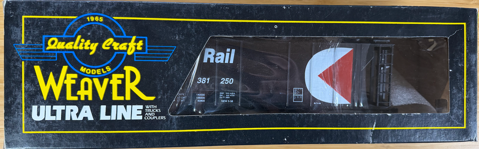 WEAVER PS-2 COVERED HOPPER #381250 CP RAIL - BLACK