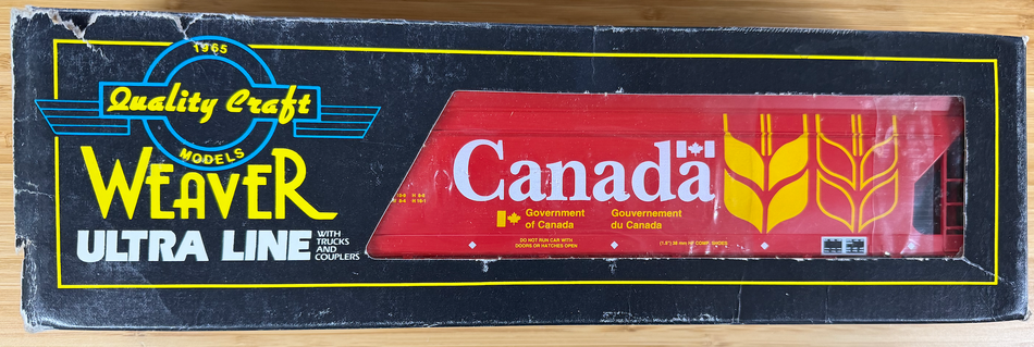 WEAVER CENTERFLOW HOPPER #106018 CANADA - RED (PRE-OWNED)