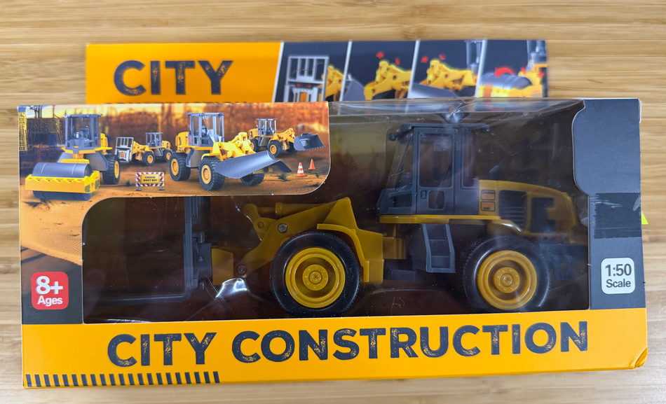 MENARDS CITY CONSTRUCTION FORKLIFT
