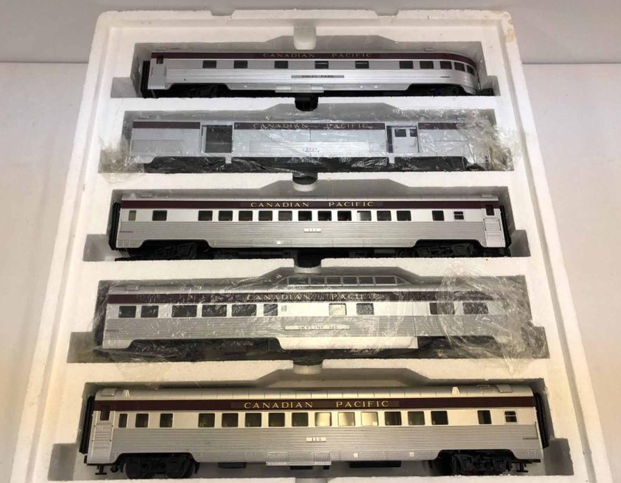 CANADIAN PACIFIC O SCALE PREMIER 5-CAR 70' STREAMLINED PASSENGER SET (PRE OWNED)